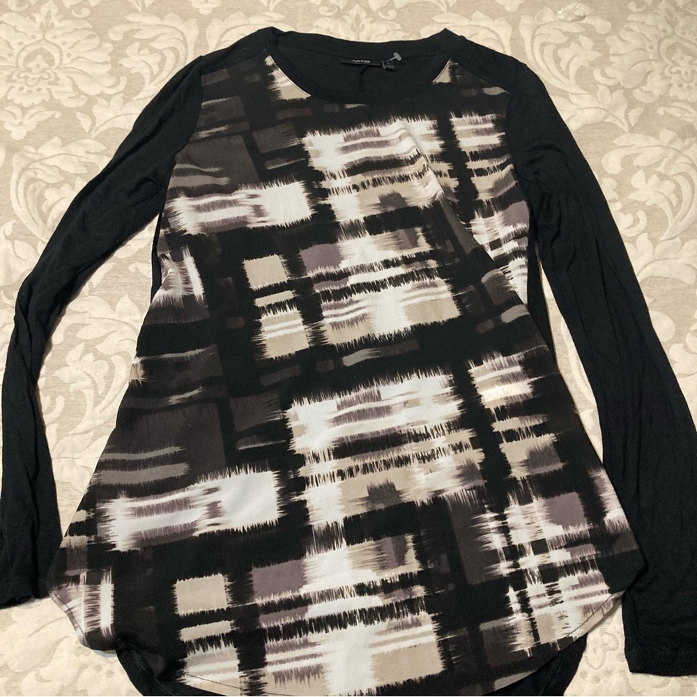Apt. 9 Black and White Long Sleeve Top Size Small